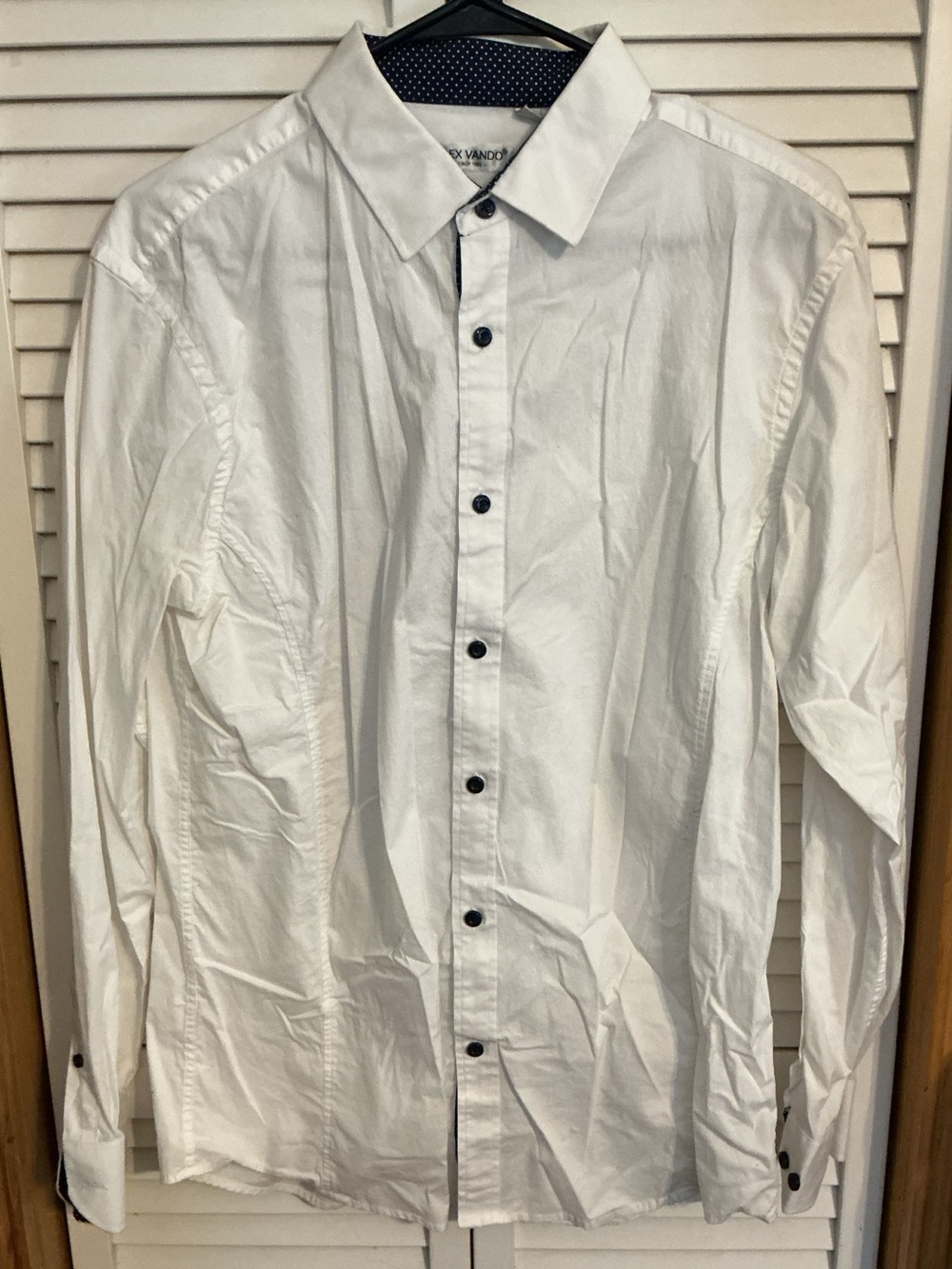 Alex Vando White Men's Dress Shirt with Contrast Buttons